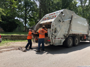 Leavenworth Trash Crew picking up trash