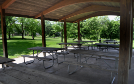 Medium Shelter at Hawthorn Park