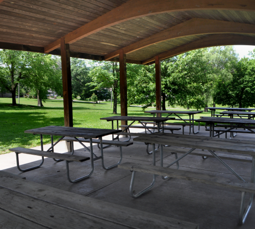 Medium Shelter at Hawthorn Park