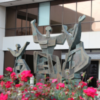 Mutual Understanding Family Statue